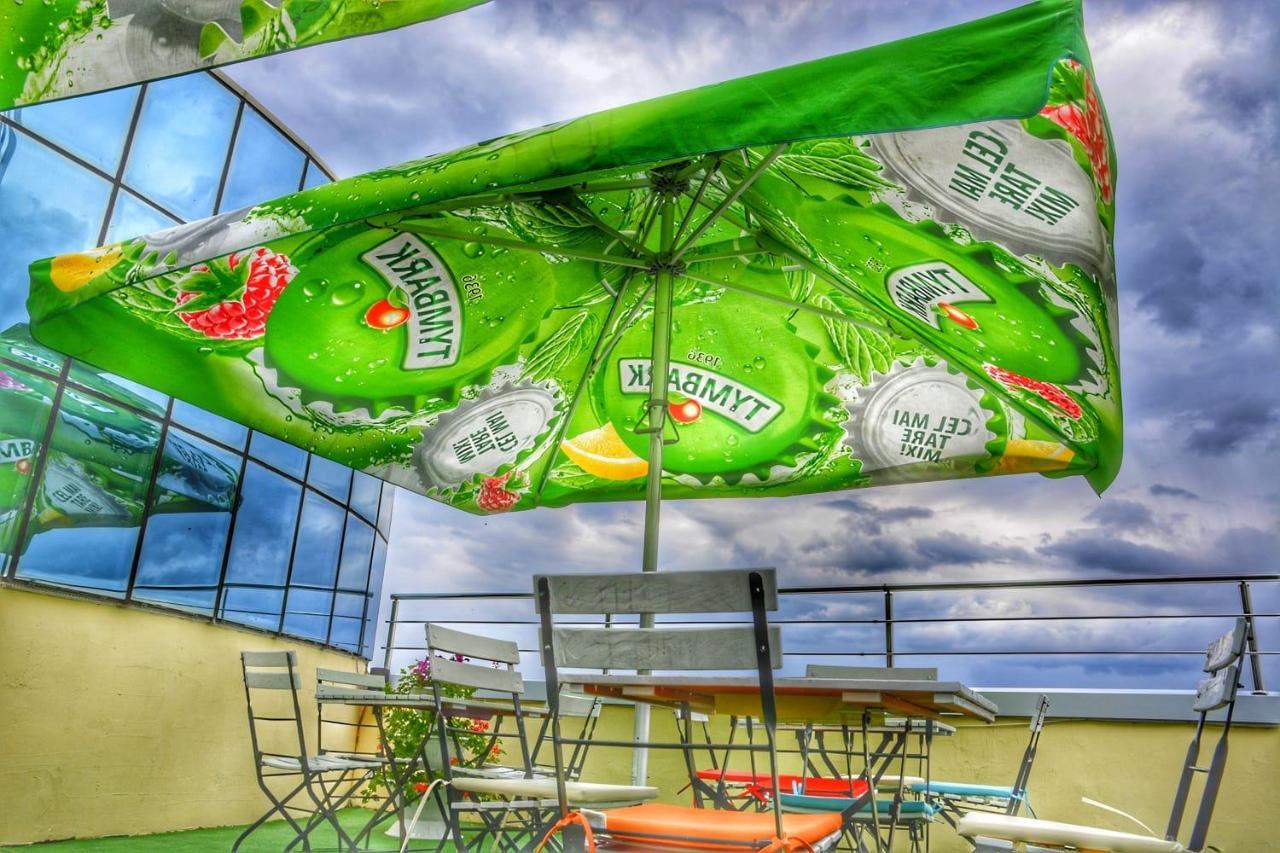 Hotel Afrodita -Vălenii de Munte Екстериор снимка