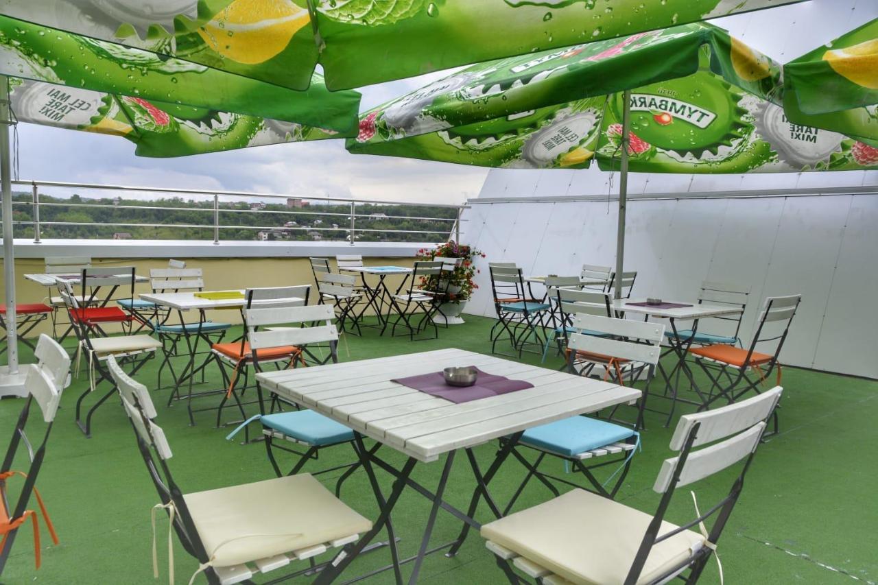 Hotel Afrodita -Vălenii de Munte Екстериор снимка